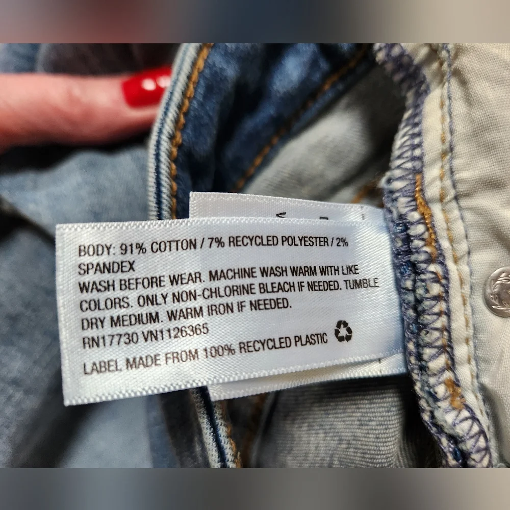 Universal Thread Denim Women's Shorts, Size 6/28 - Picture 4 of 4